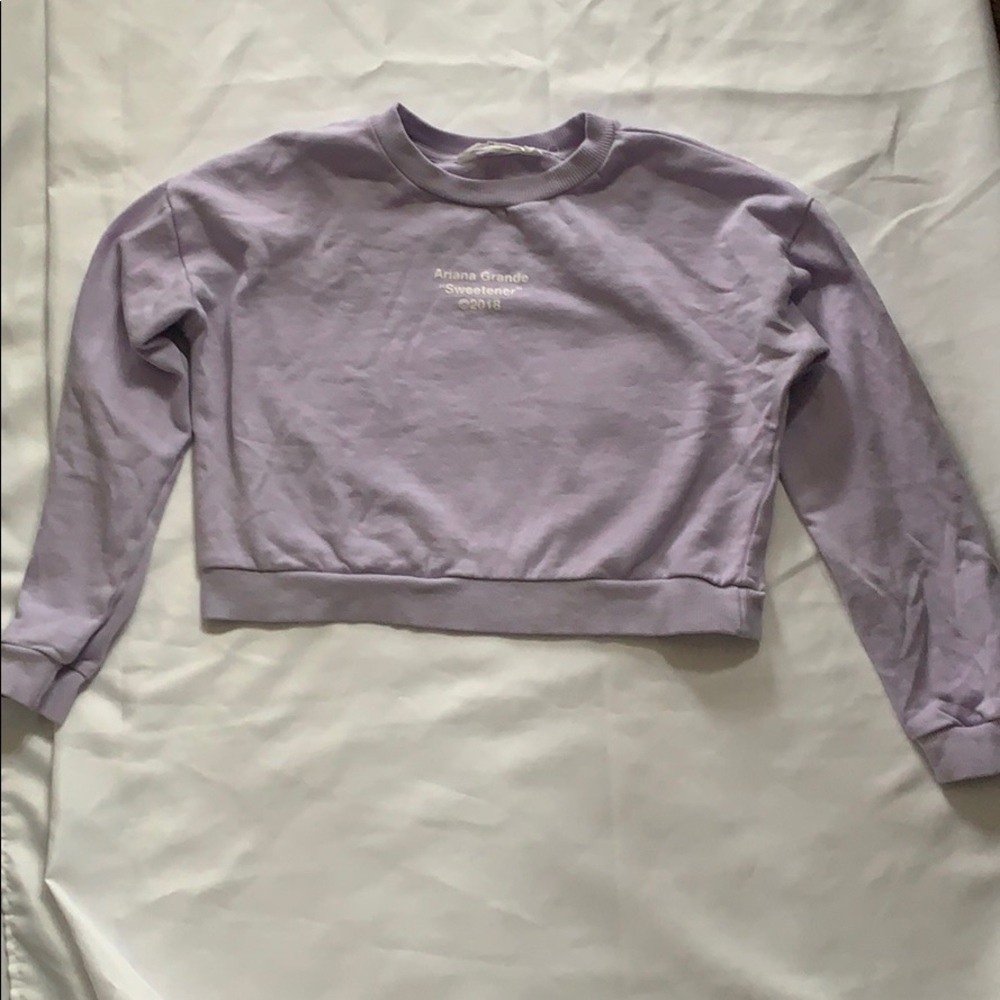 H&M Ariana grande sweatshirt
